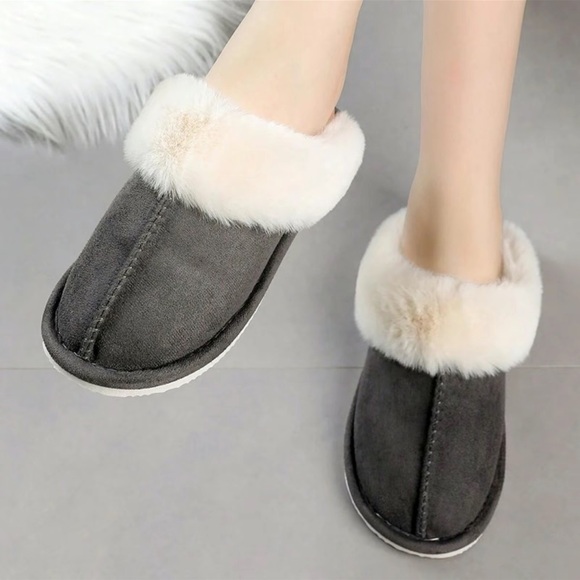 Slip On Fleece Slippers Memory Foam Cushion Warm and Cozy New - Picture 2 of 6